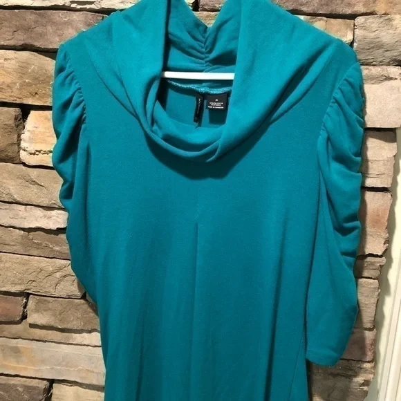 New directions size medium ruffle sleeve shirt - Picture 13 of 14